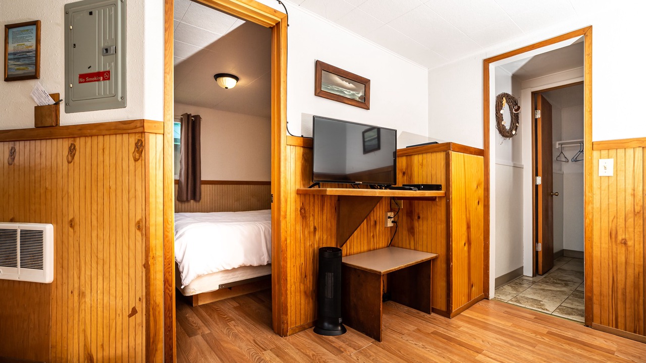 Photo of Bedroom in Oceanside