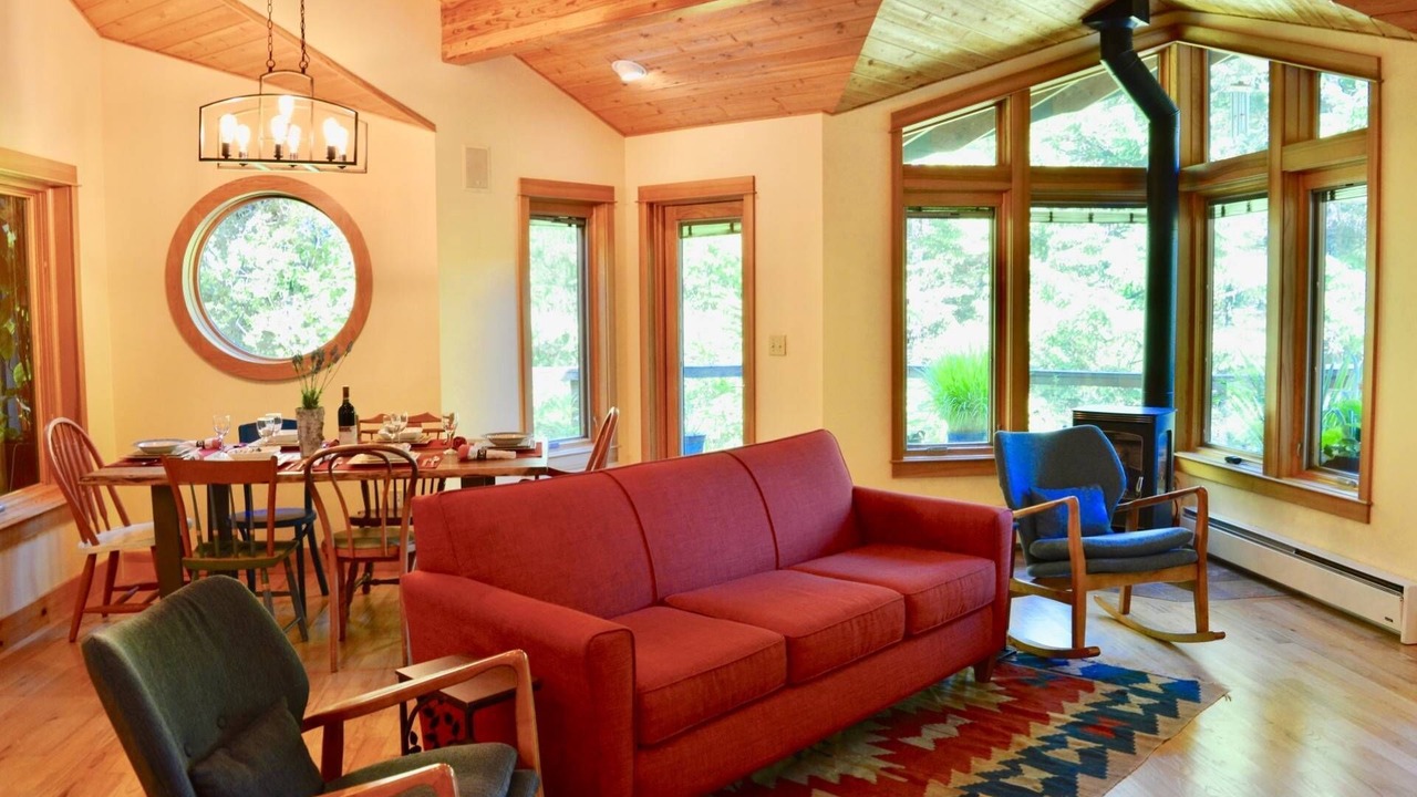 Photo of Livingroom in Dunes City