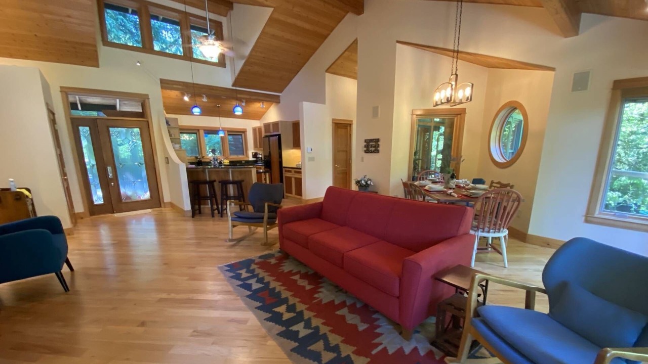 Photo of Livingroom in Dunes City