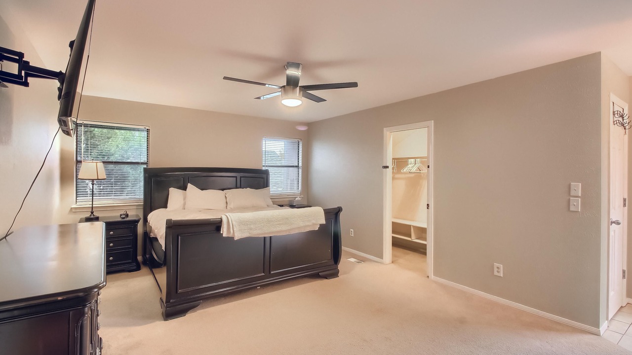 Photo of Bedroom in Columbine Valley