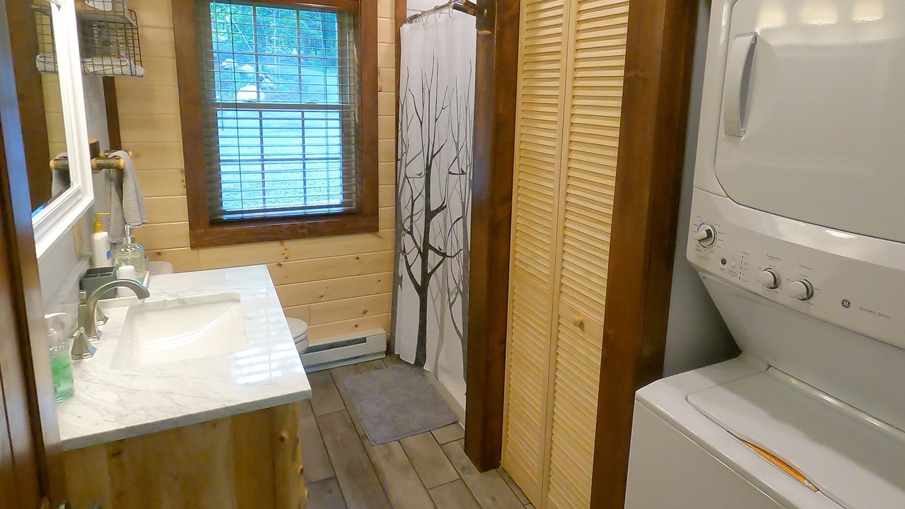 Photo of Bathroom in Glenfield