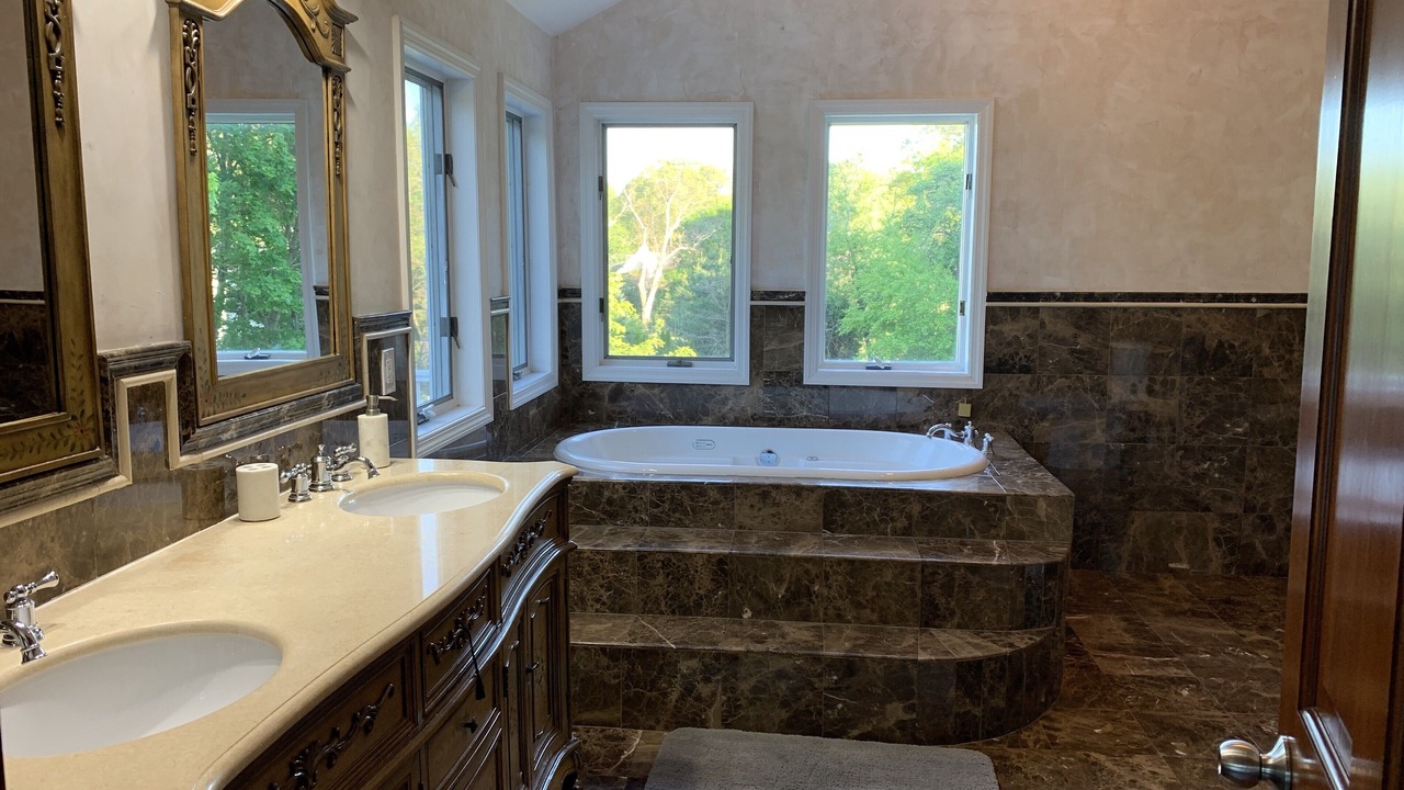 Photo of Bathroom in Muttontown