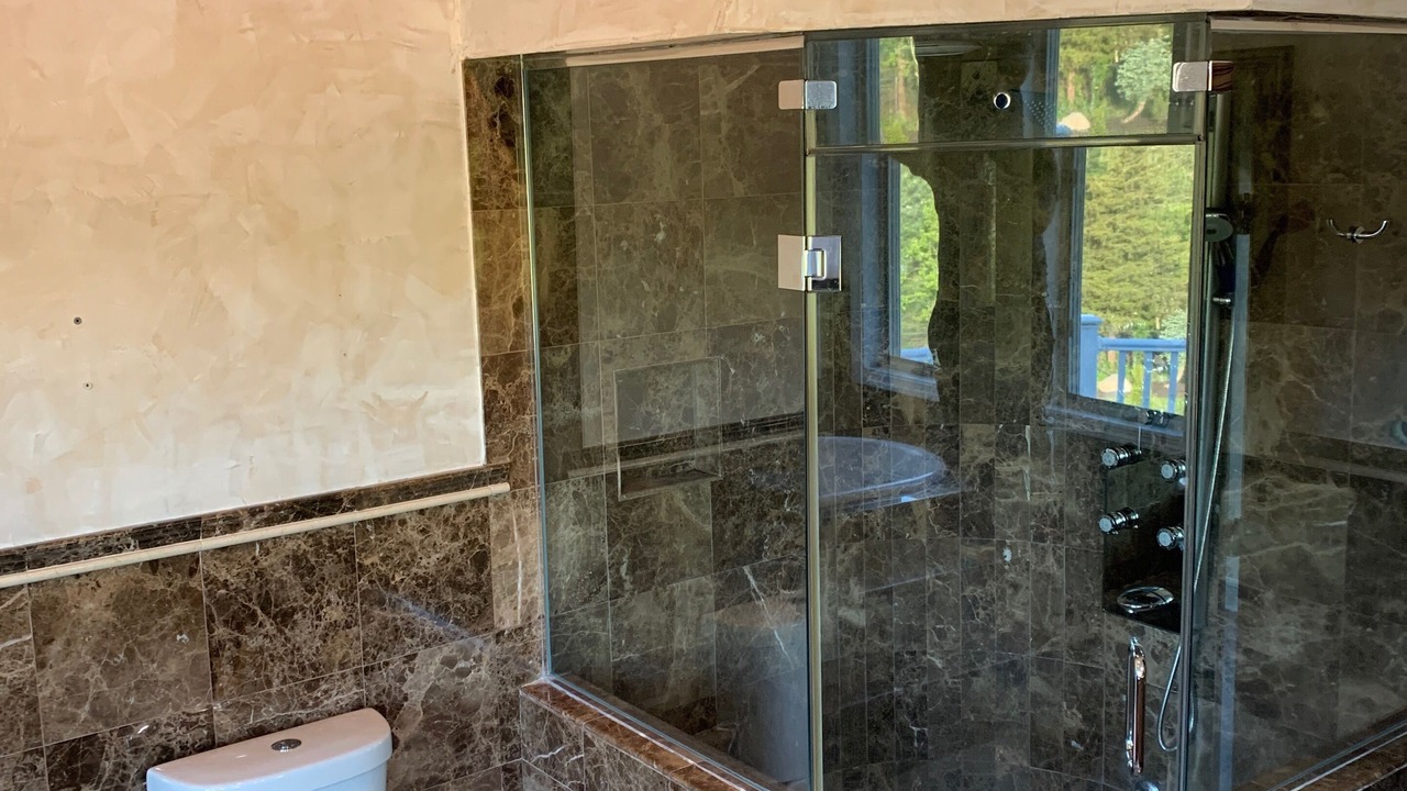Photo of Bathroom in Muttontown