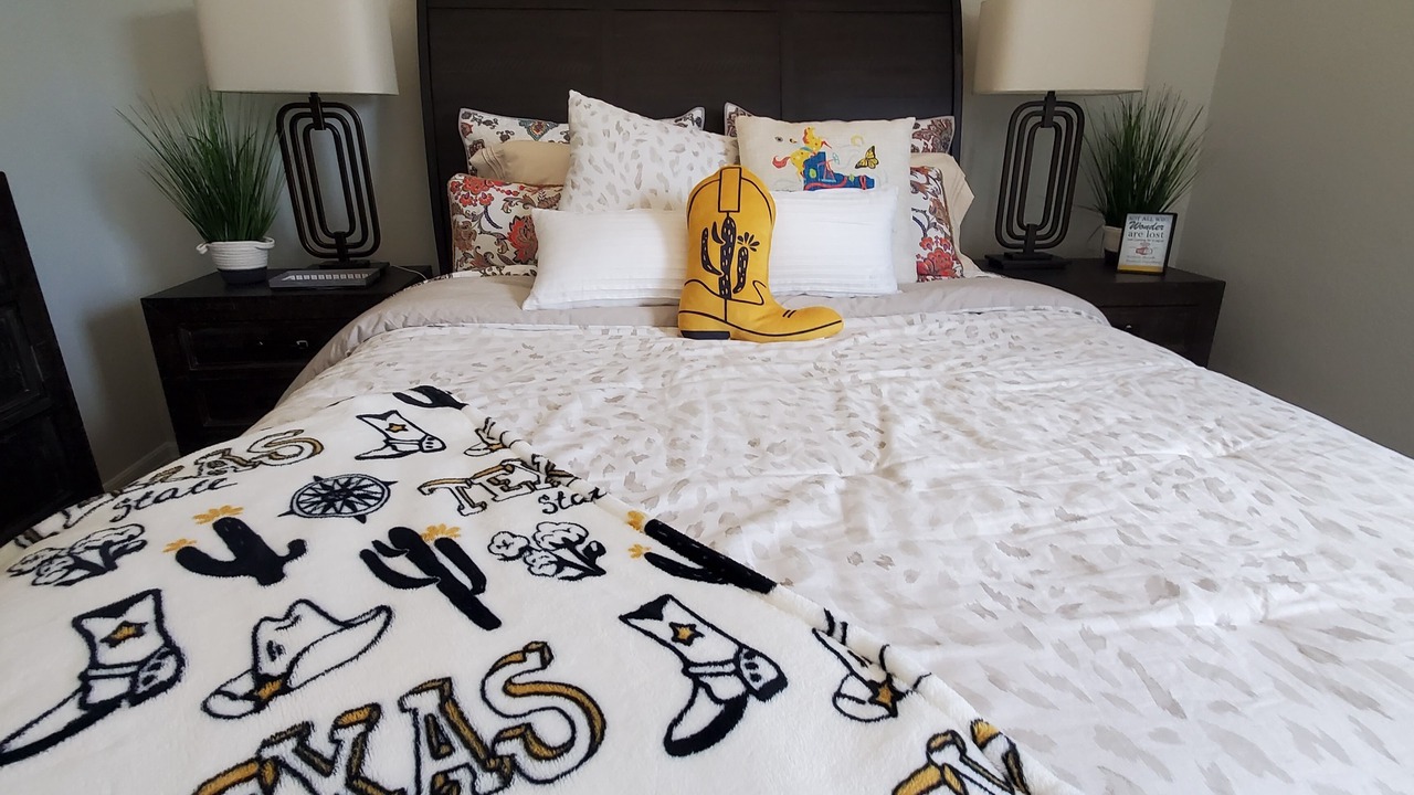 Photo of Bedroom in Spring Branch