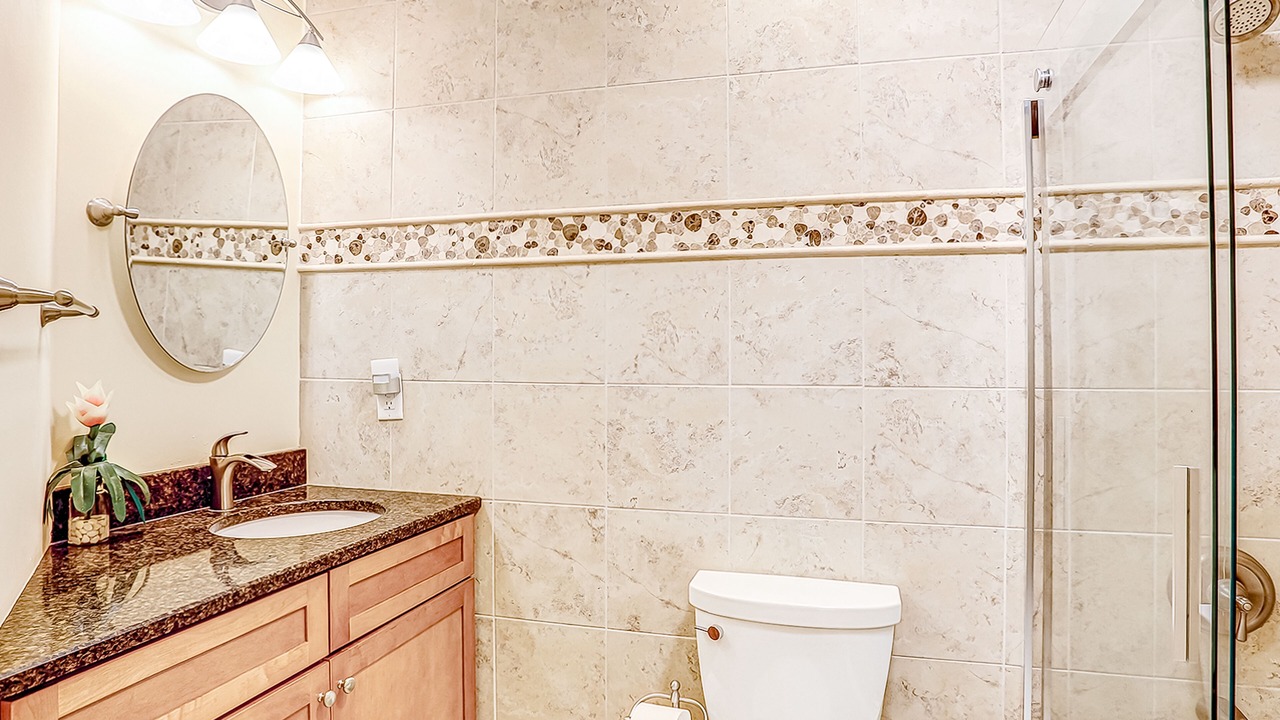Photo of Bathroom in Folly Field
