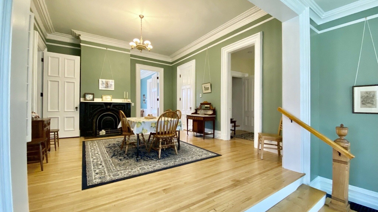 Photo of Livingroom in Oshkosh
