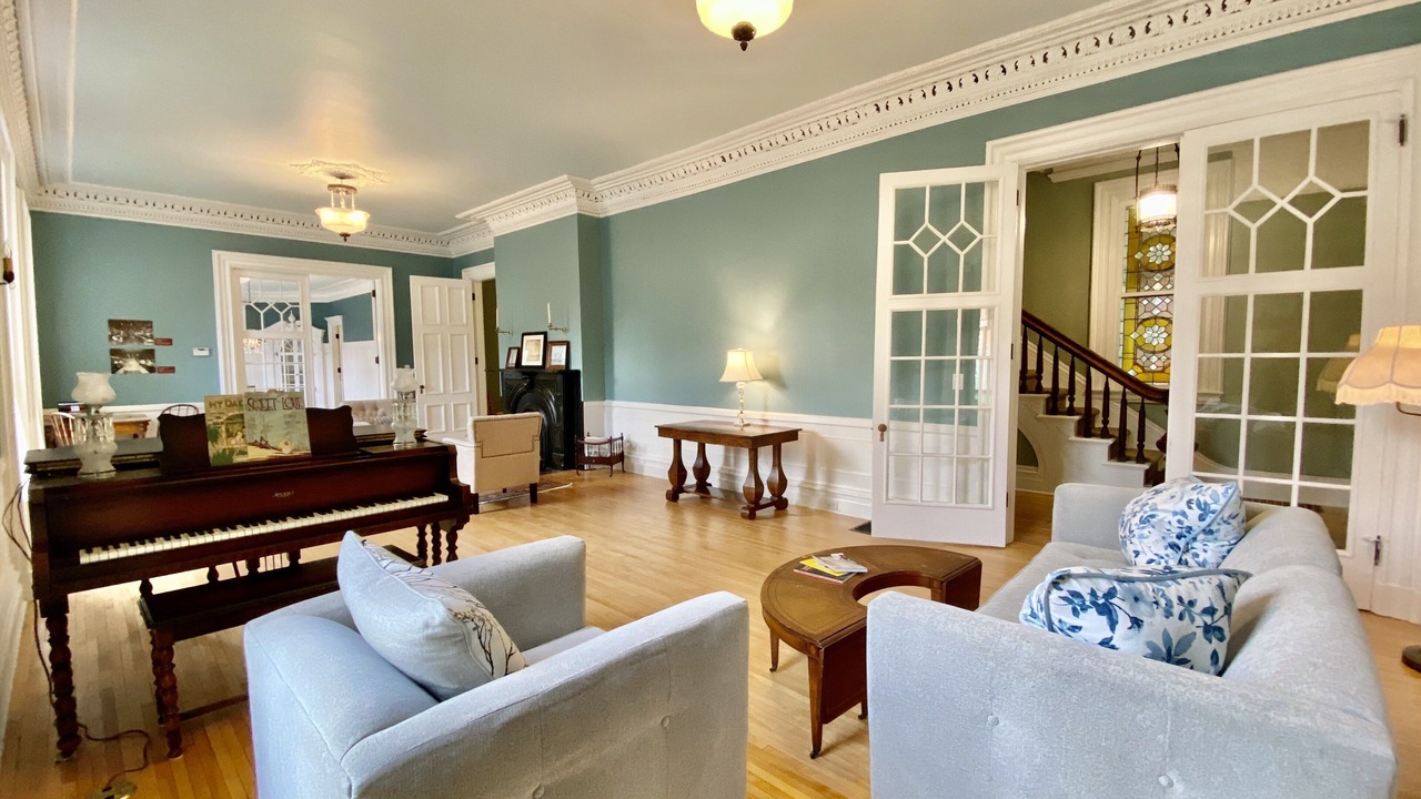 Photo of Livingroom in Oshkosh