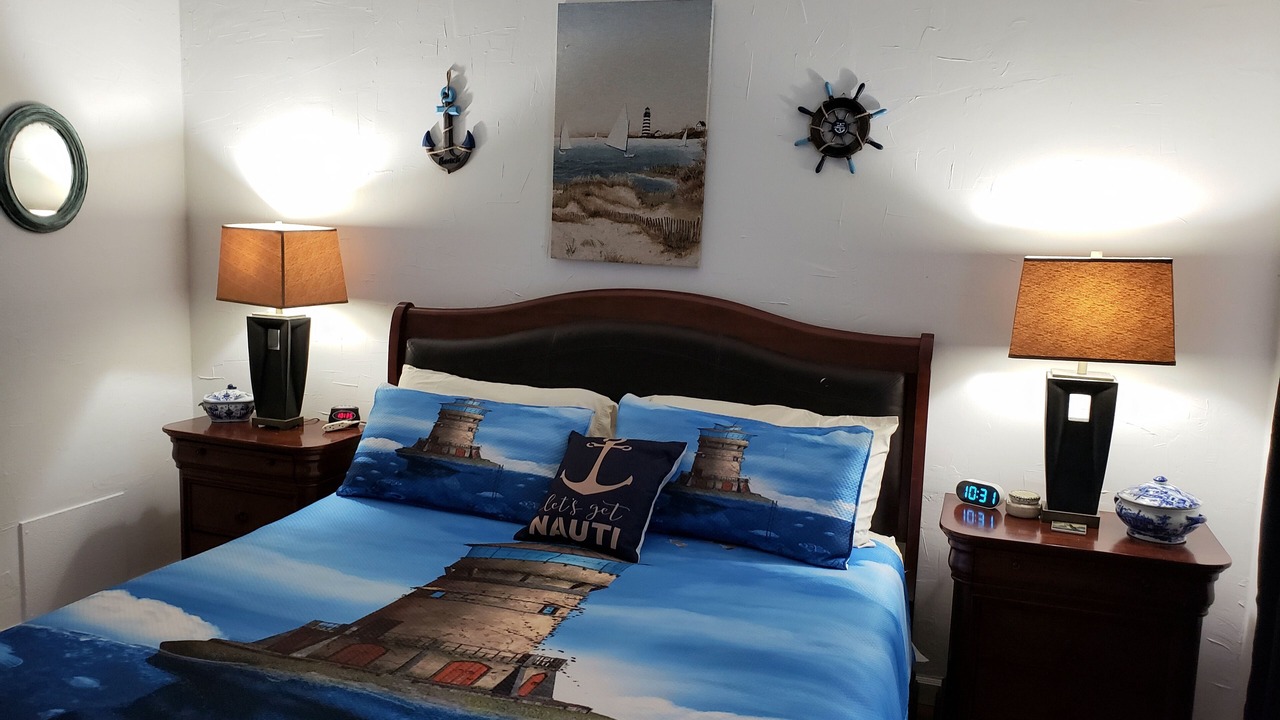 Photo of Bedroom in Seven Coves