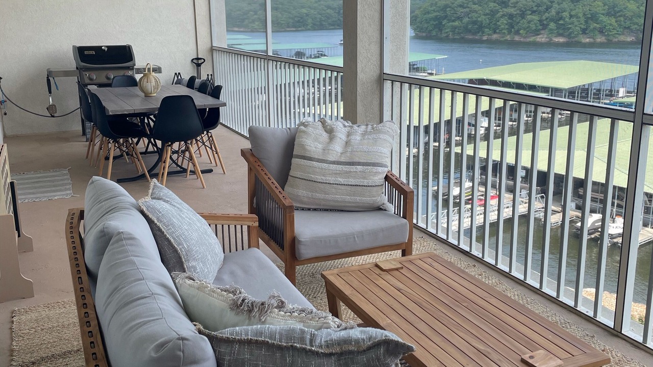 Photo of Livingroom in Osage Beach