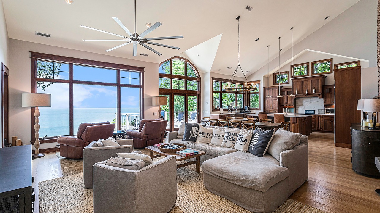 Photo of Livingroom in Harbert