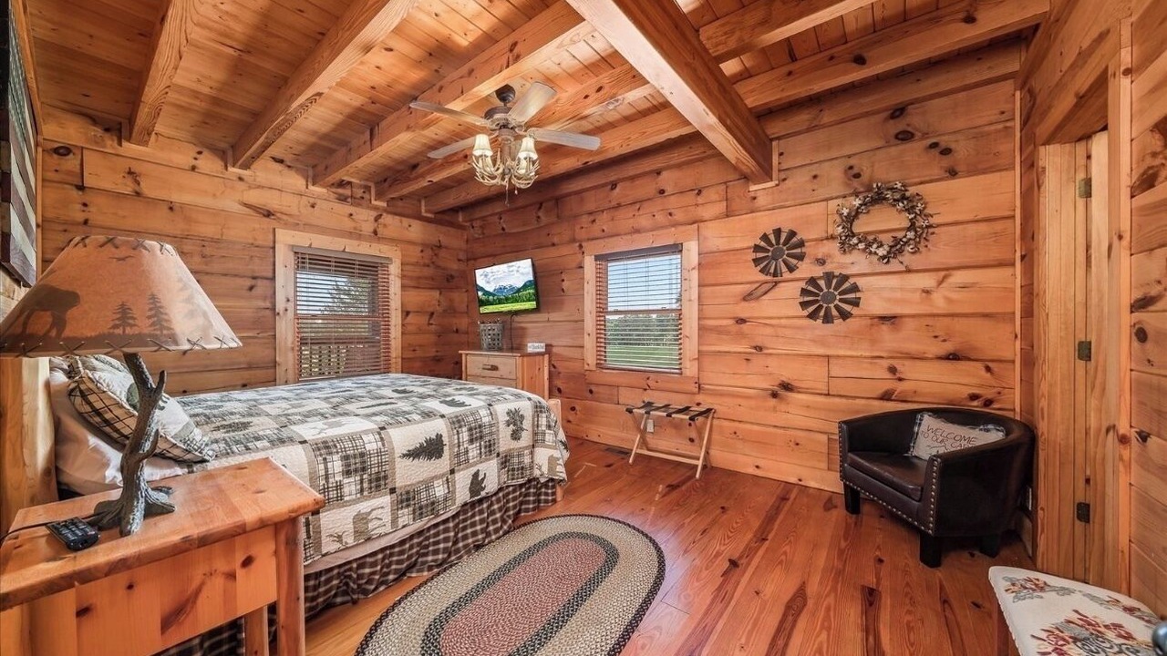 Photo of Bedroom in Spencer