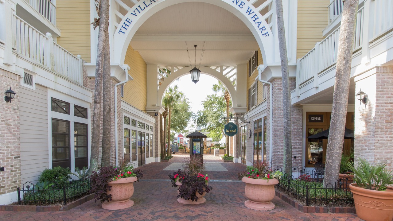 Photo of Outdoor in Baytowne Wharf