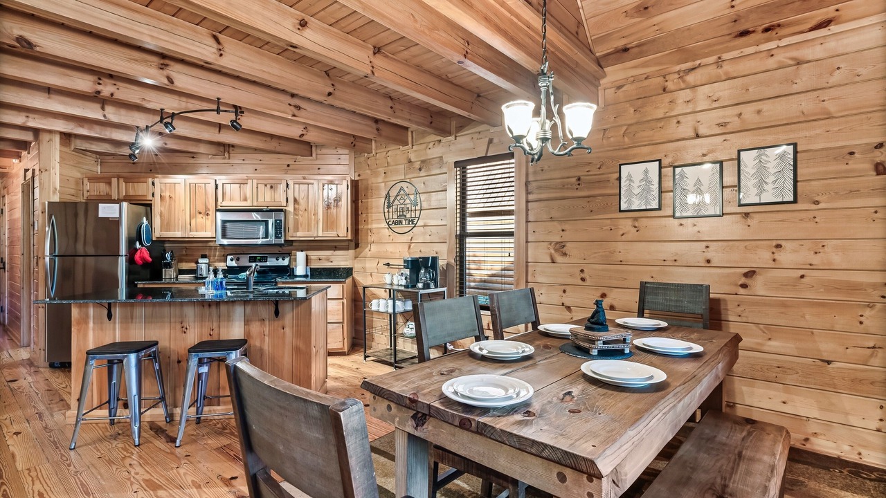 Photo of Bedroom in White Oak Lodge