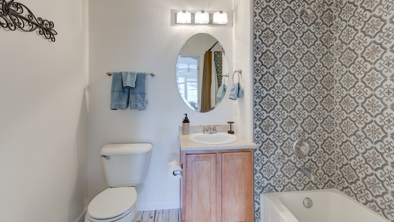 Photo of Bathroom in Aurora