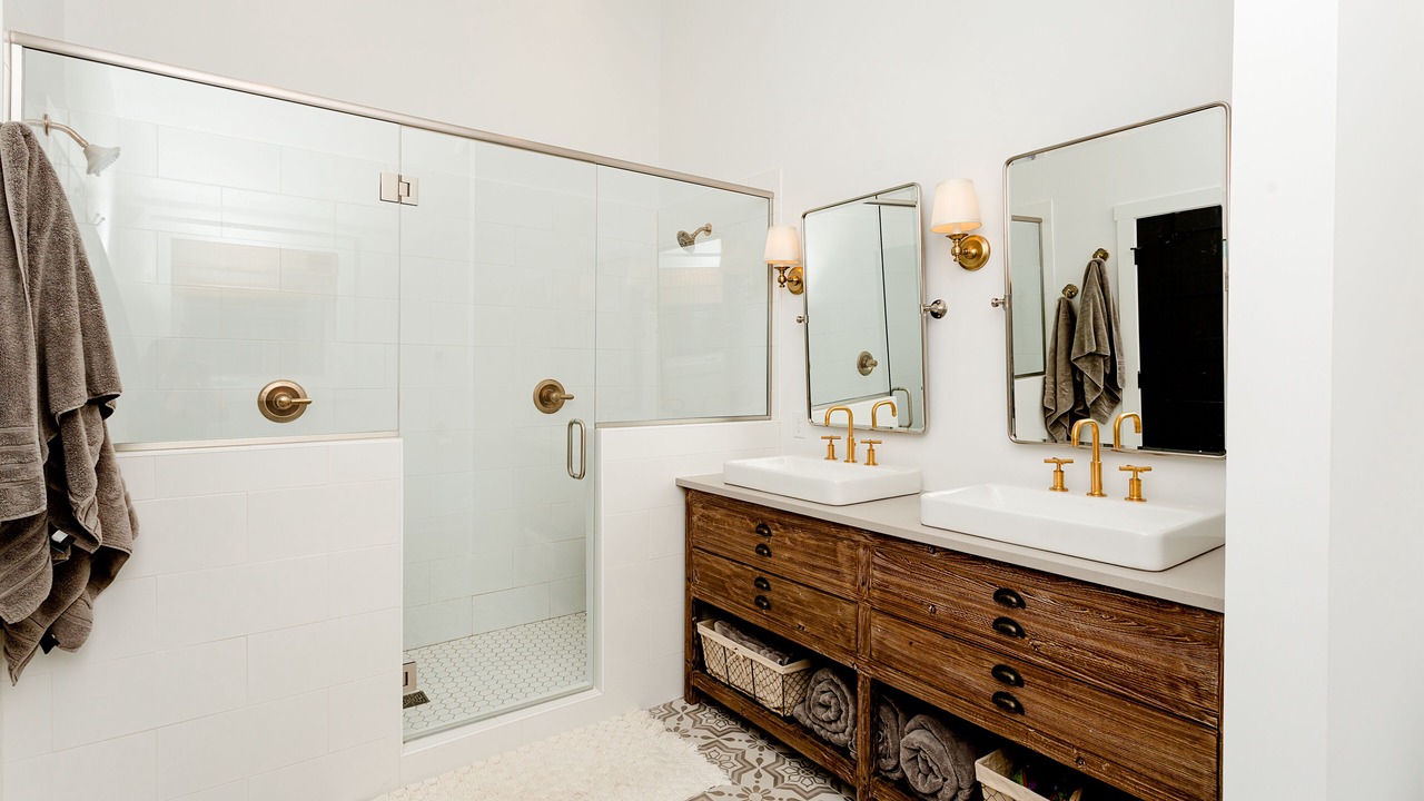 Photo of Bathroom in Grand Beach