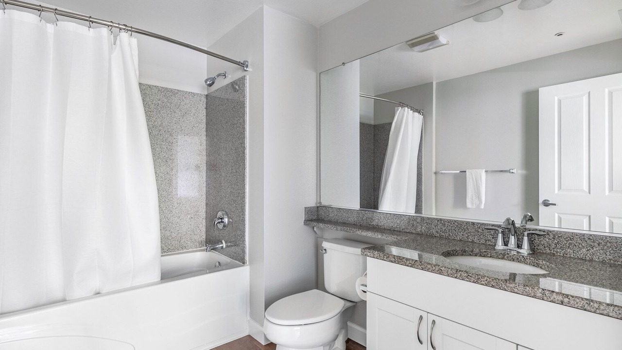 Photo of Bathroom in Central San Mateo