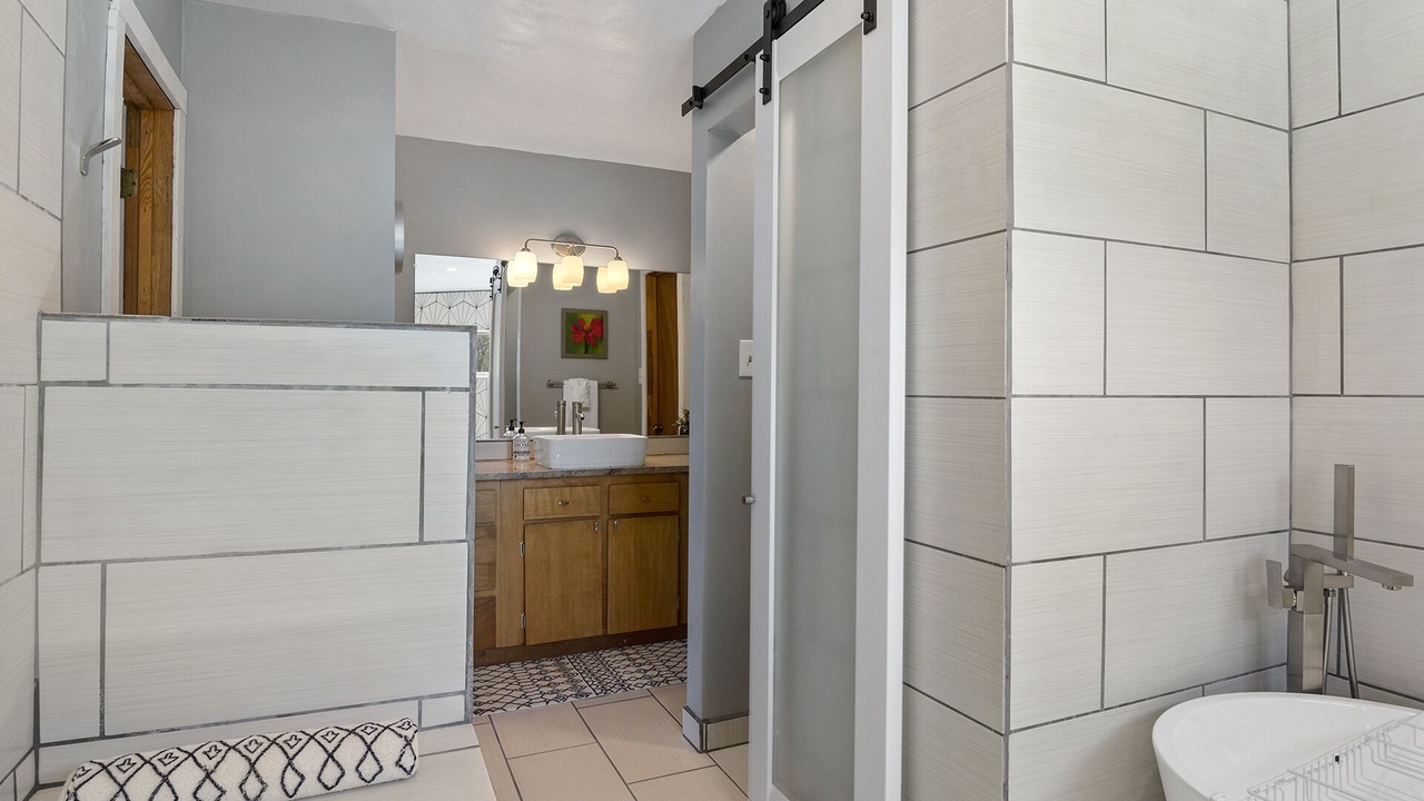 Photo of Bathroom in North Hills