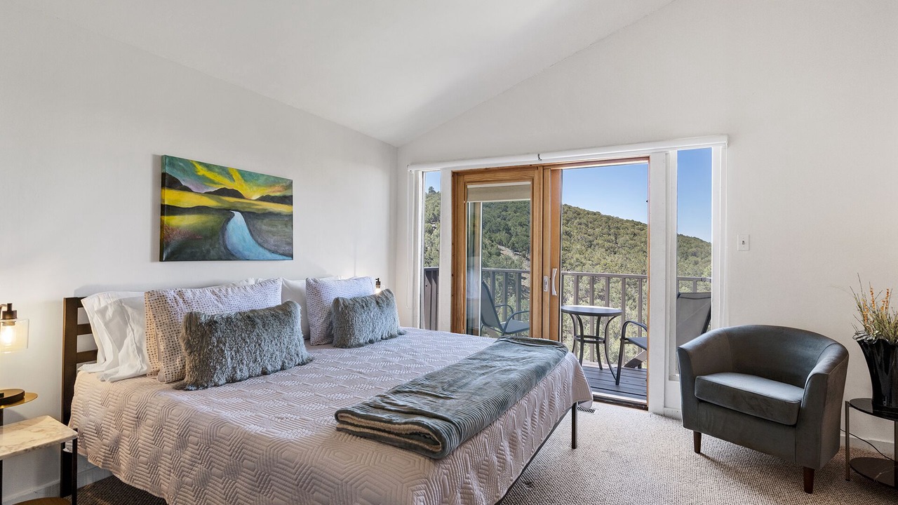 Photo of Bedroom in North Hills