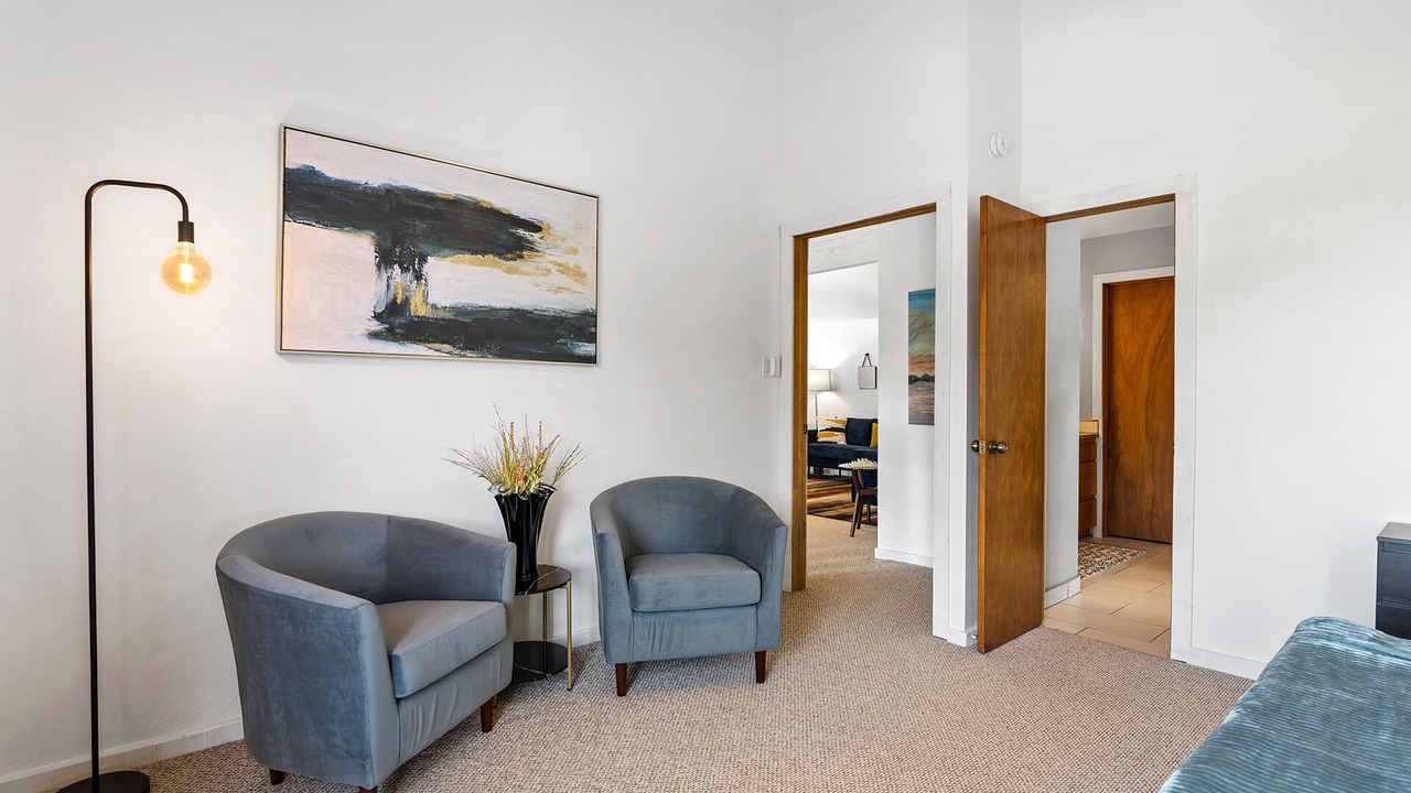 Photo of Livingroom in North Hills