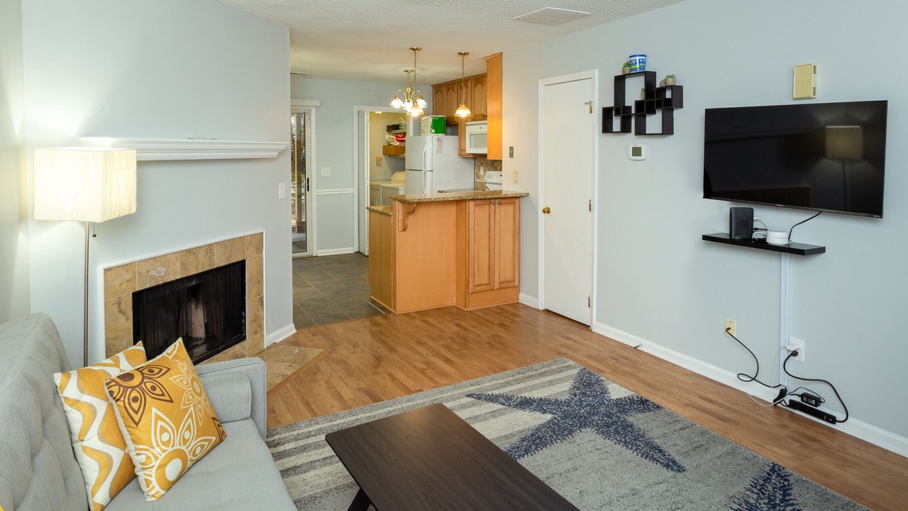 Photo of Livingroom in Carrboro