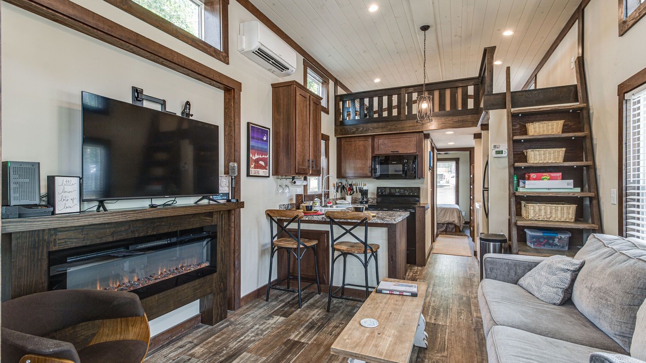 Photo of Livingroom in Tracy City