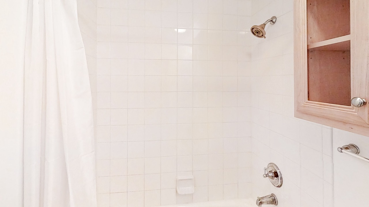 Photo of Bathroom in North Capitol