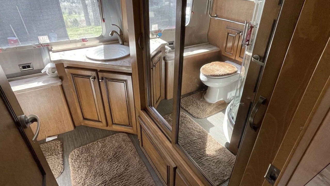 Photo of Bathroom in Thompson's Station