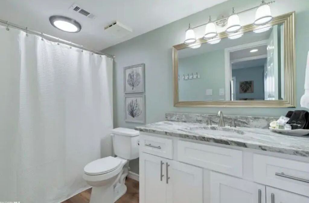 Photo of Bathroom in Ono Island