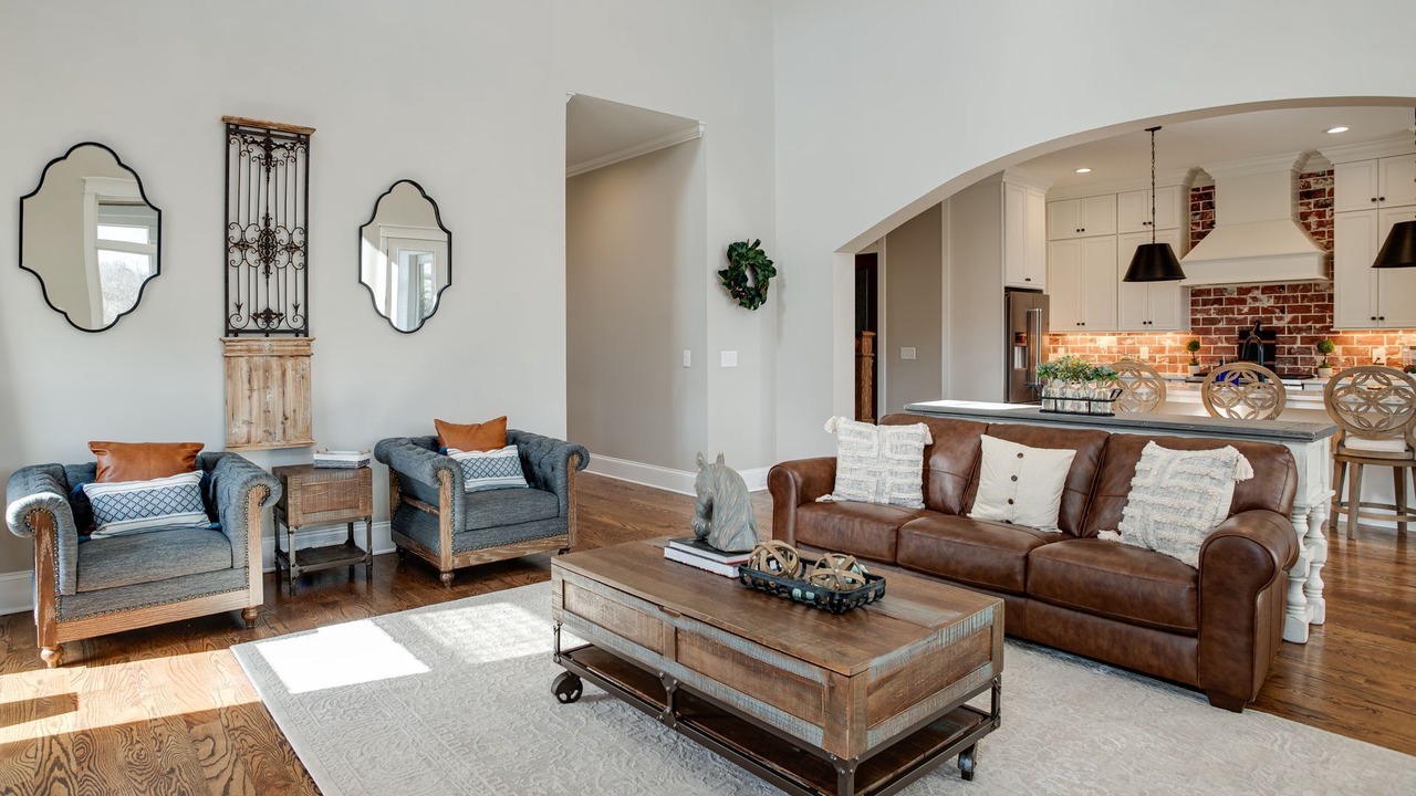 Photo of Livingroom in Thompson's Station