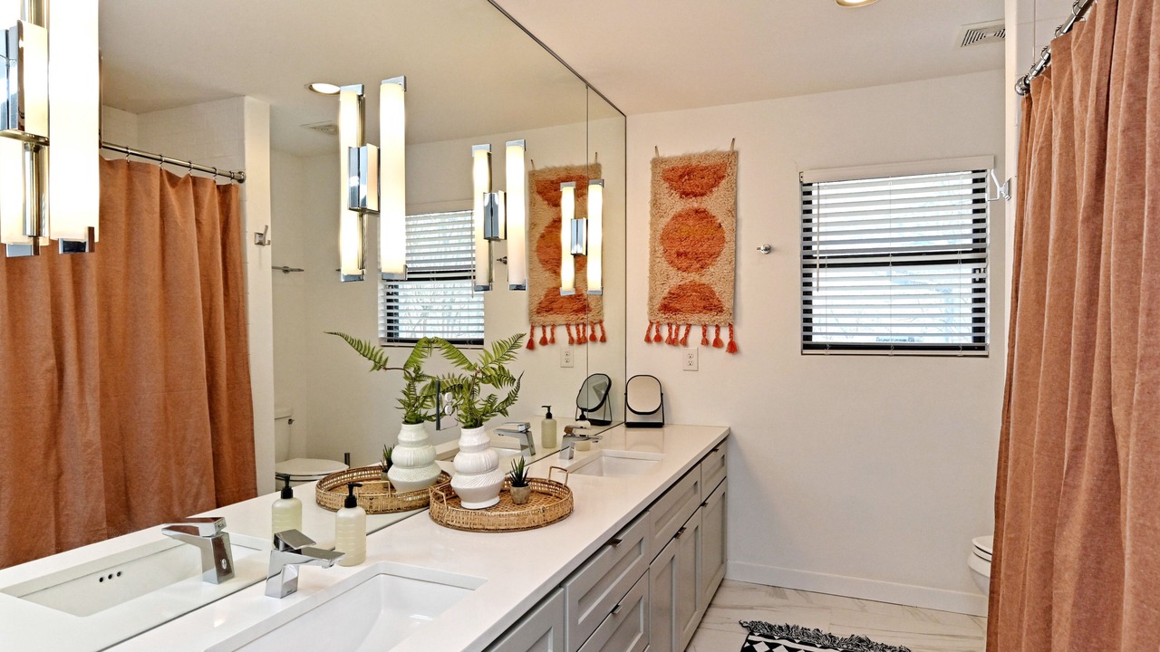 Photo of Bathroom in Riverside