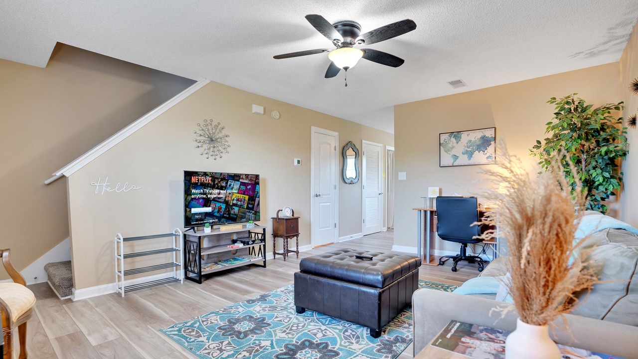 Photo of Livingroom in Clarksville