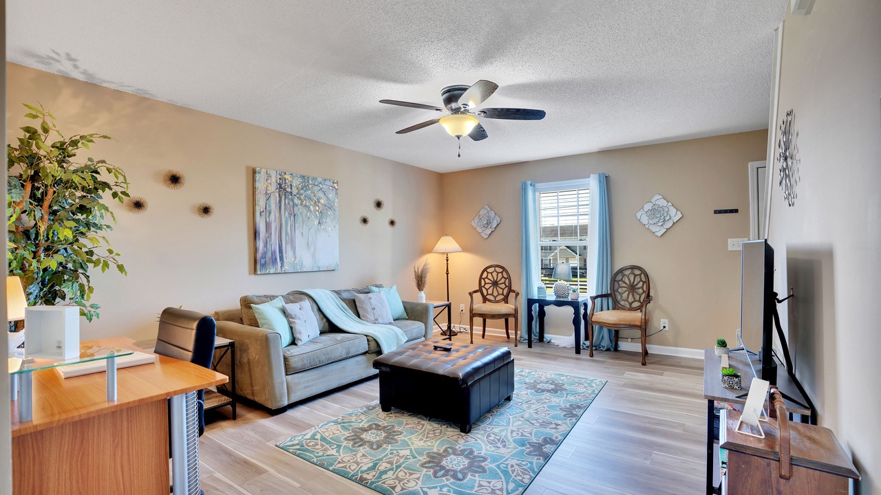 Photo of Livingroom in Clarksville