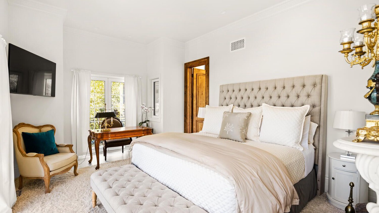 Photo of Bedroom in Knollwood