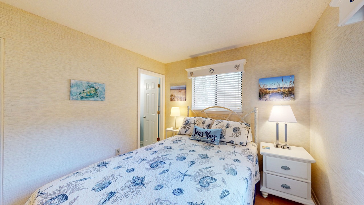Photo of Bedroom in Folly Field