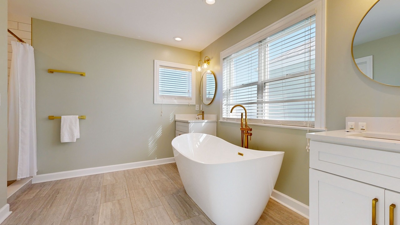 Photo of Bathroom in Isle of Palms