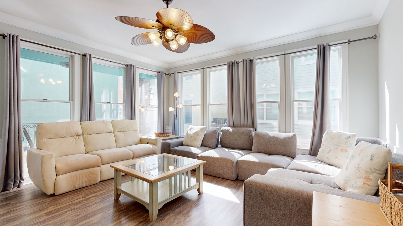 Photo of Livingroom in Isle of Palms
