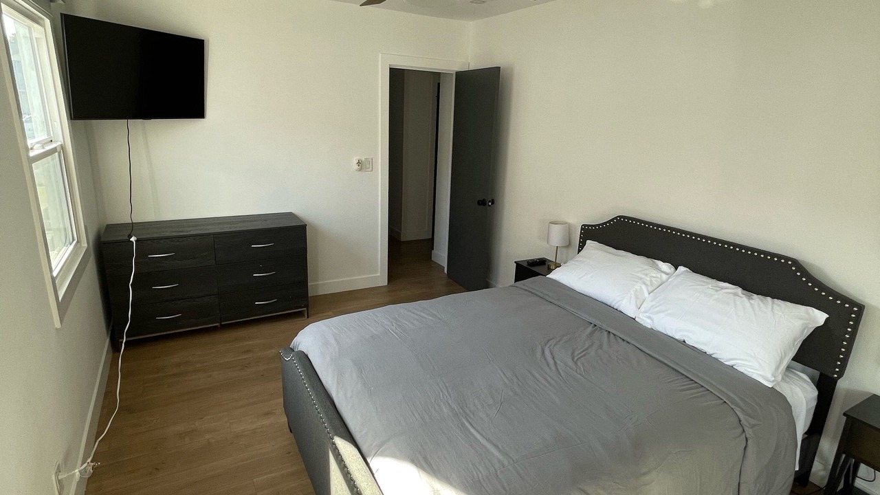 Photo of Bedroom in Burbank
