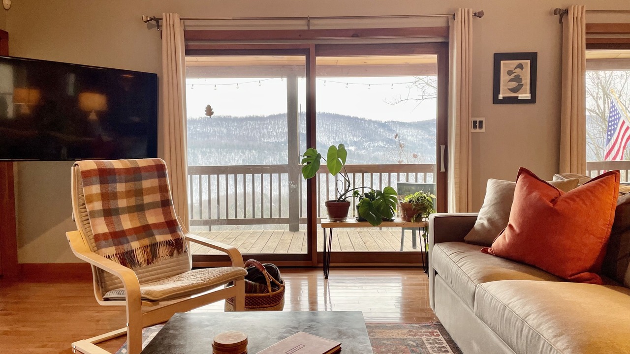 Photo of Livingroom in Baker
