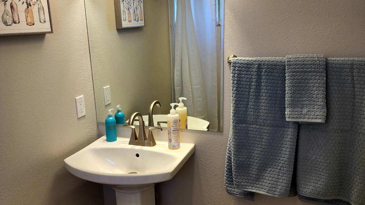 Photo of Bathroom in Applewood West