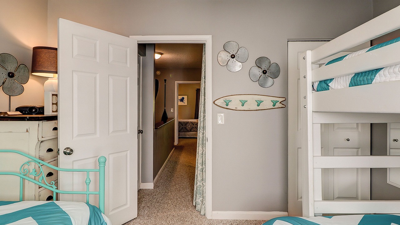 Photo of Bedroom in Folly Field