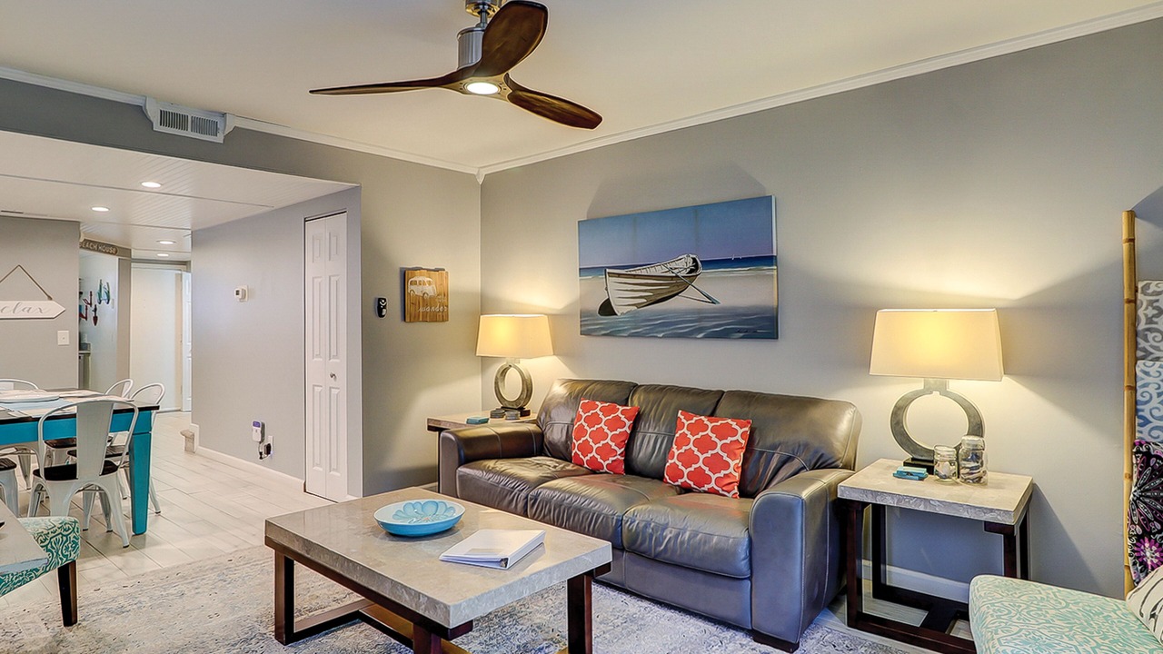 Photo of Livingroom in Folly Field
