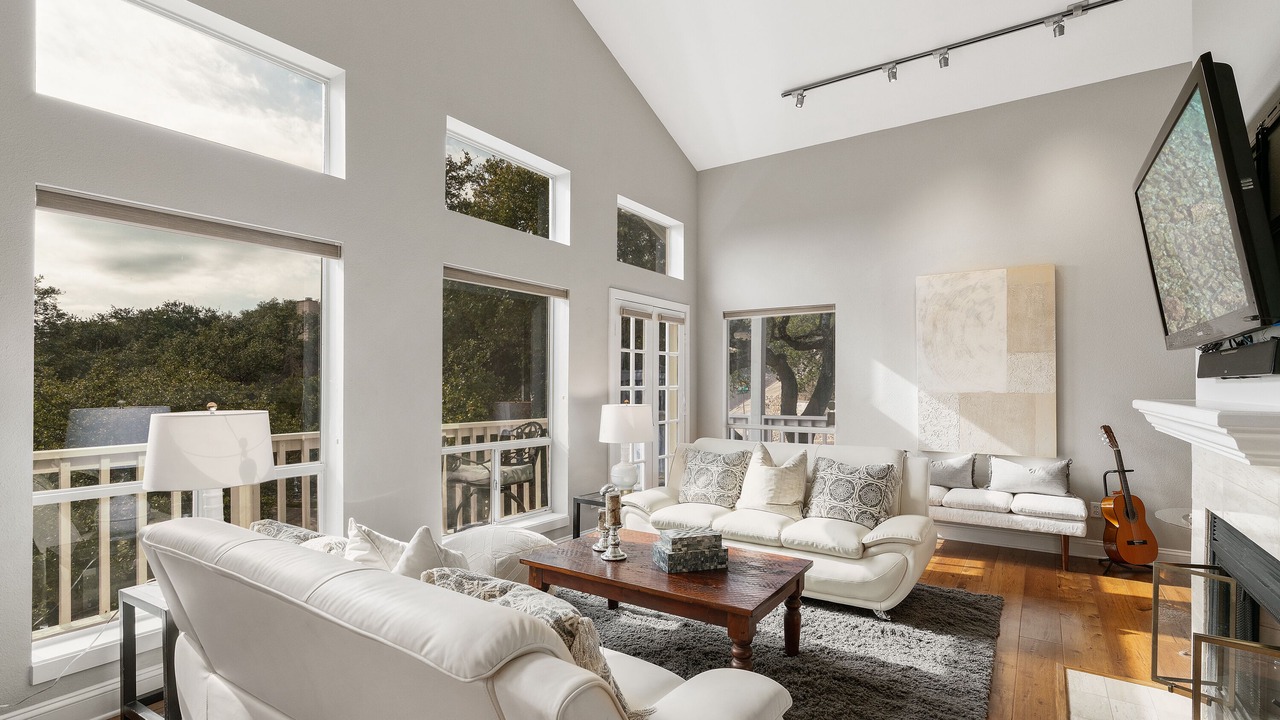 Photo of Livingroom in North Cat Mountain