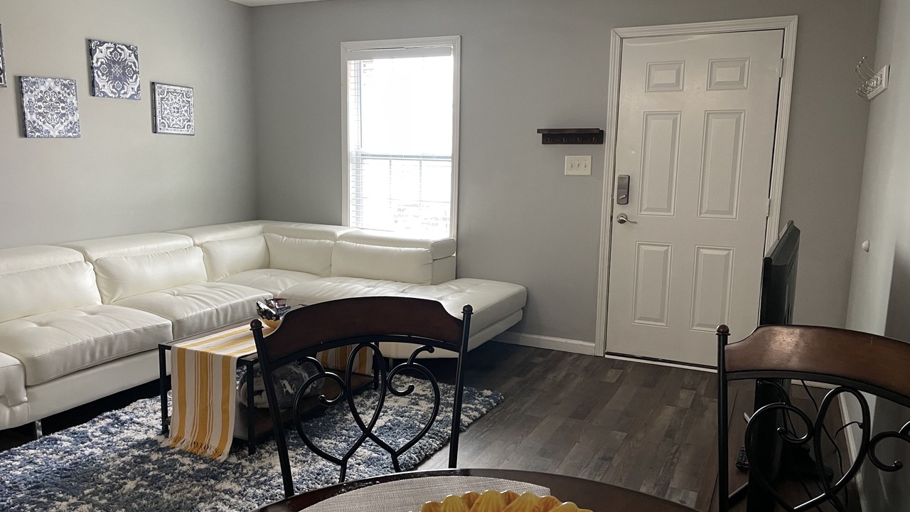 Photo of Livingroom in Clarksville