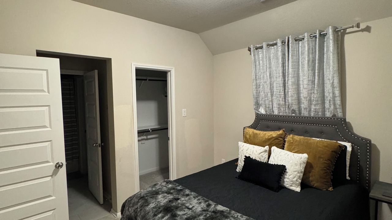 Photo of Bedroom in Atascocita
