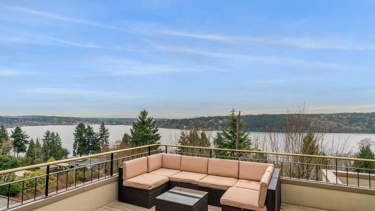 Photo of Patio Balcony in Lake Forest Park