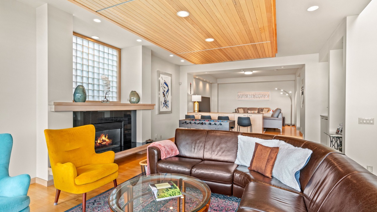 Photo of Livingroom in Lake Forest Park
