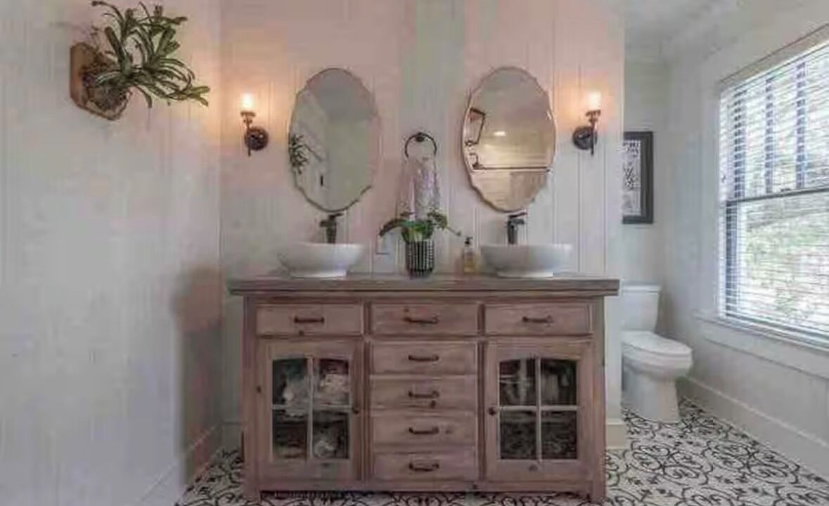 Photo of Bathroom in South Seminole Heights