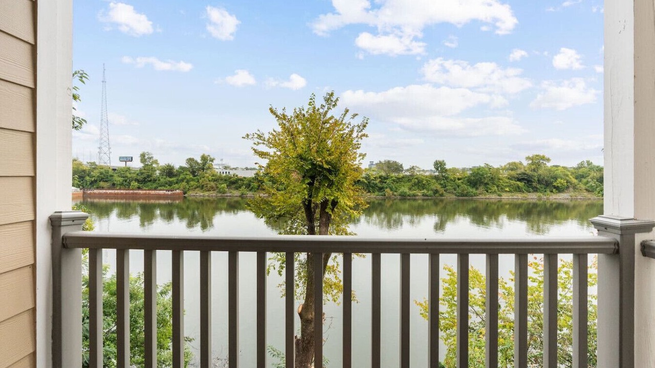 Photo of Outdoor in East Bank