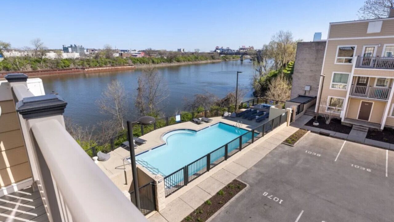 Photo of Outdoor in East Bank