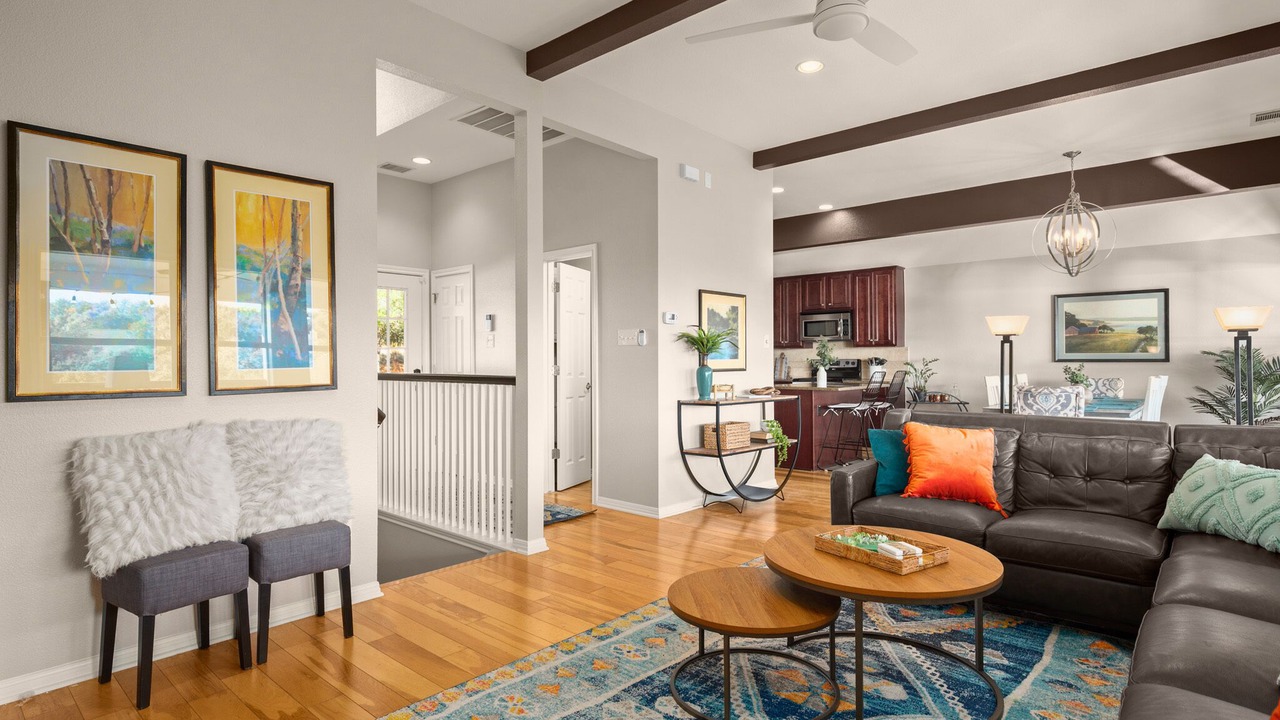 Photo of Livingroom in Point Venture